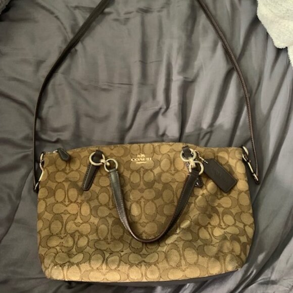 Coach Kelsey Handbag - Picture 1 of 4